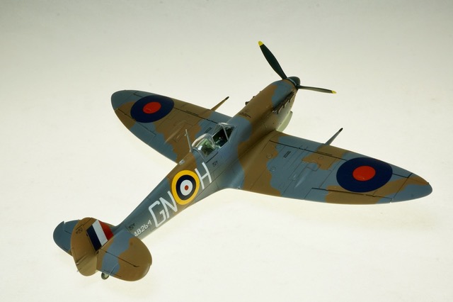 Spitfire Vb. 249 Squadron, Malta 1942. (Airfix 1/48)
