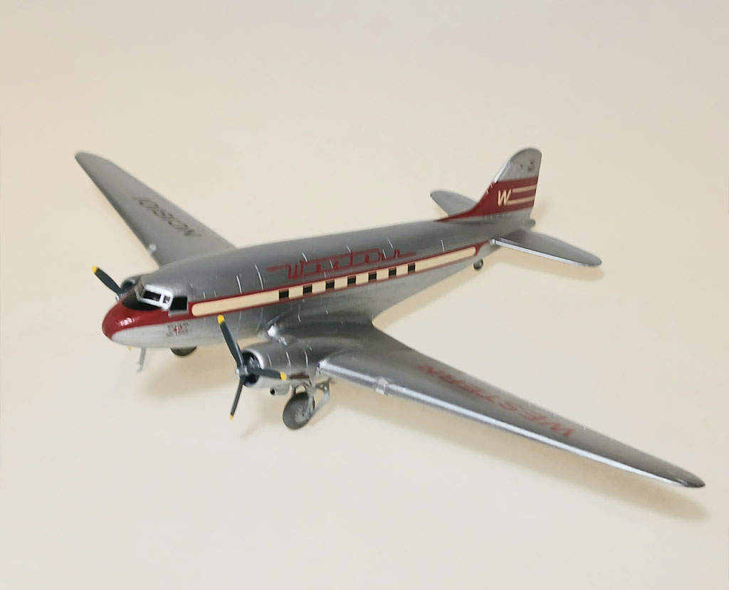 DC-3 Western Airlines (Minicraft 1/144)
