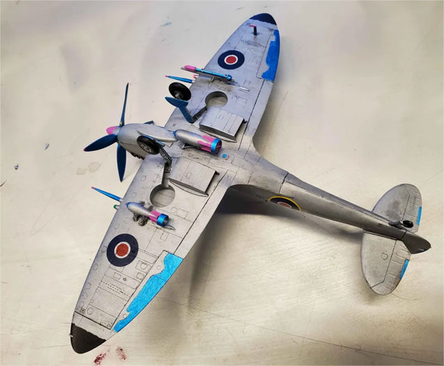 Spitfire IX, Fictional Gundam-Inspired Scheme (ICM 1/48)
