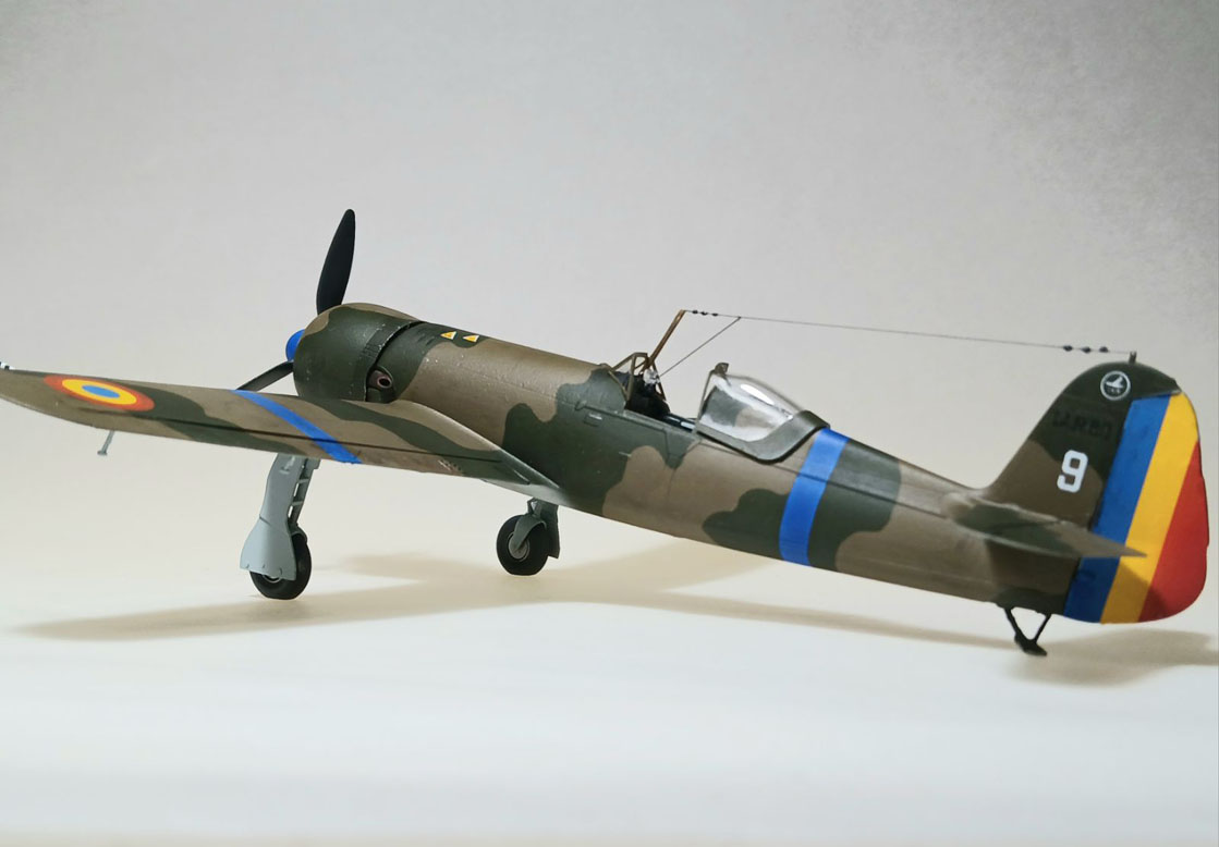 I.A.R. 80 Early Production, No. 8 Group, Flotilla 2 Romanian Air Force, March 1941 (Hobby Boss 1/48)
