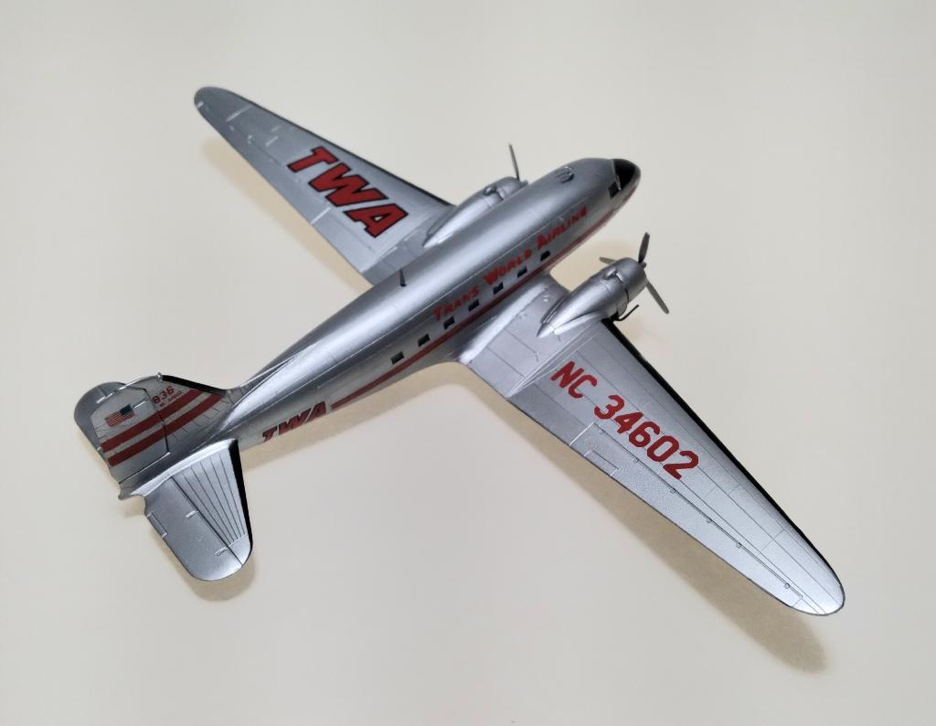 TWA DC-3 (Roden 1/144) Finished by Tim Robb
