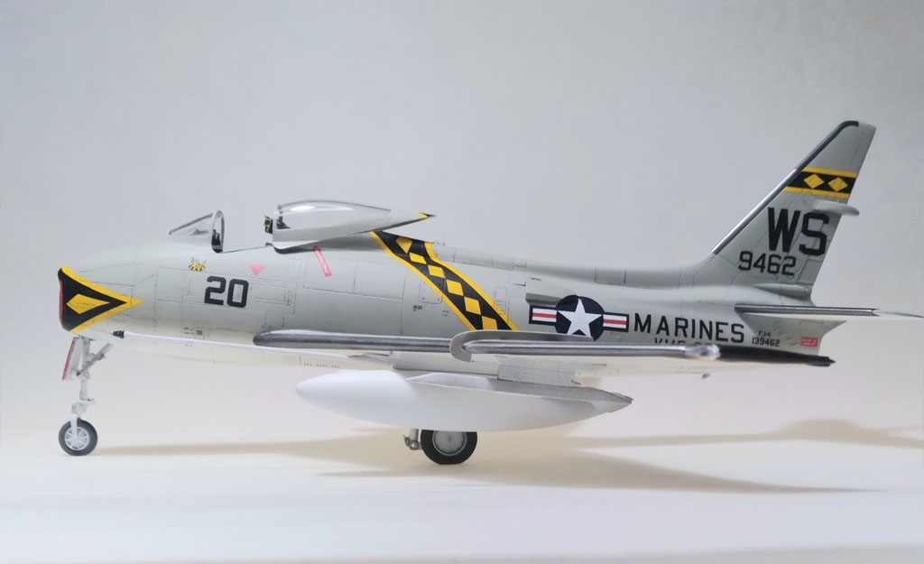 FJ-4 Fury, VMF-323, 1958 (HobbyBoss 1/48)
