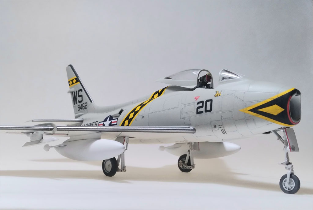 FJ-4 Fury, VMF-323, 1958 (HobbyBoss 1/48)
