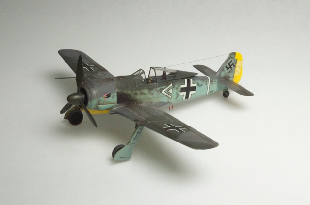 Fw 190A3 (Tamiya 1/72)
Kit markings and Model Master paints.
